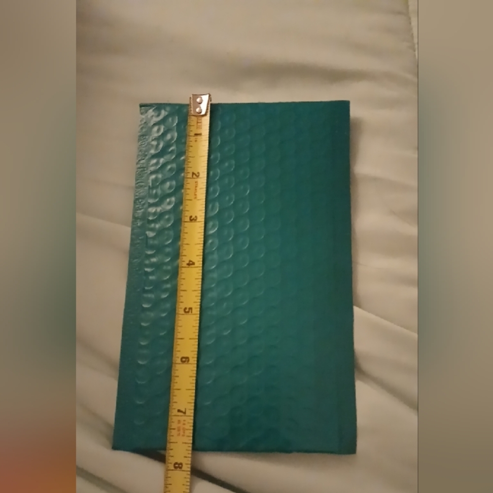 Bubble Polymailers Hunter Green Qty. 25  7.5"X5"